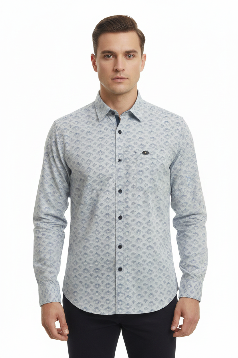 Front view - Geometric Diamond Print Shirt